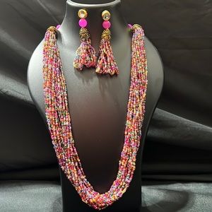 Glass bead necklace with eating set